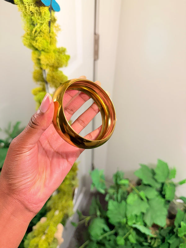 “Surya” Gold Bangle