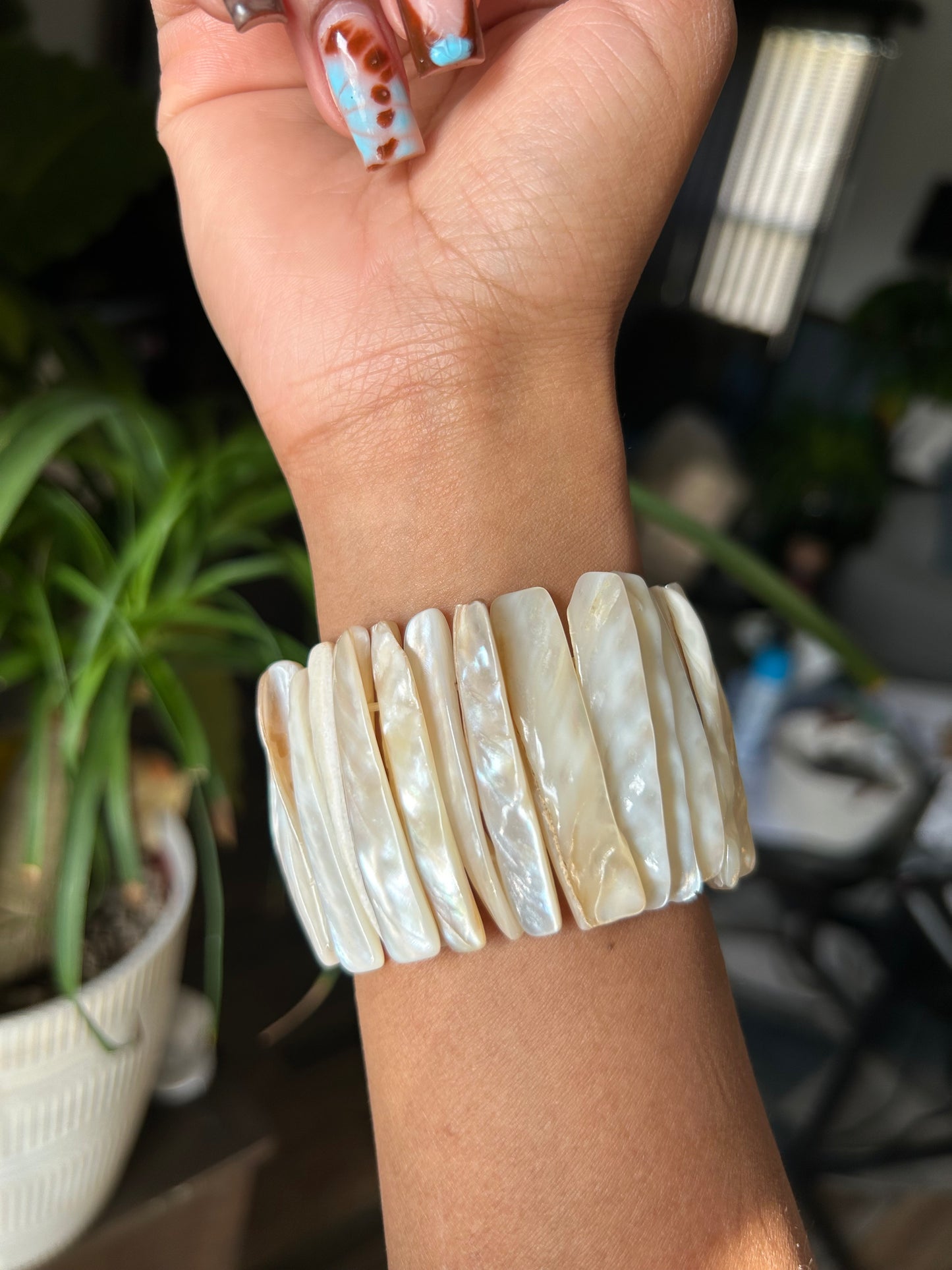 "White Coral Shell" Bracelet