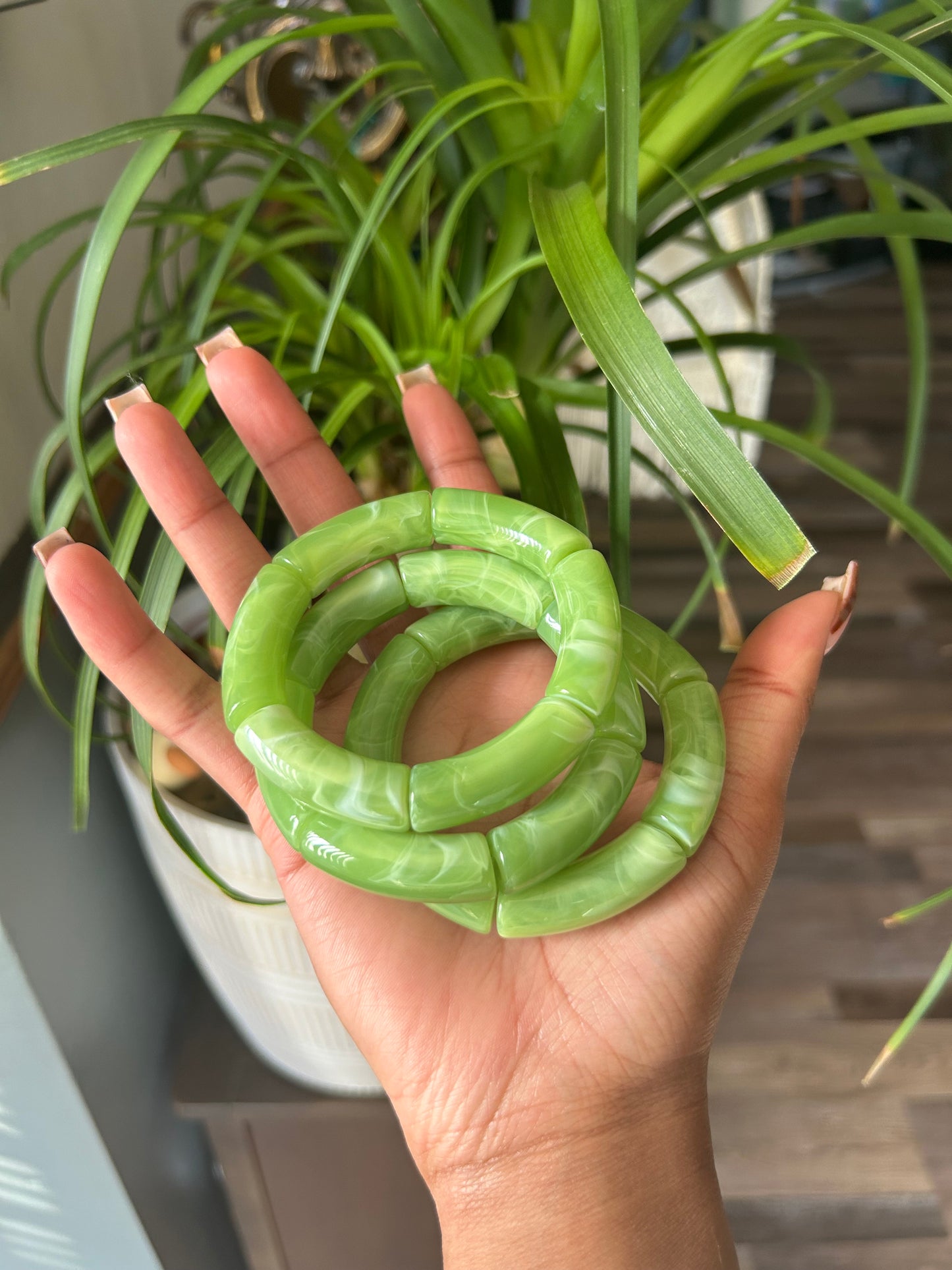 “Kiwi” Bangle (1pc)